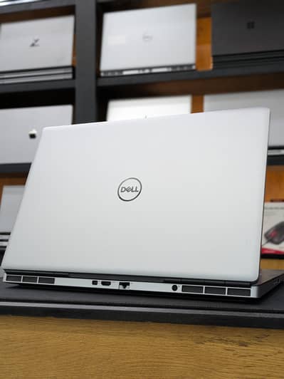Dell Precision 7760 Workstation Laptop| Core i9-11900H  RTX A5000 16GB