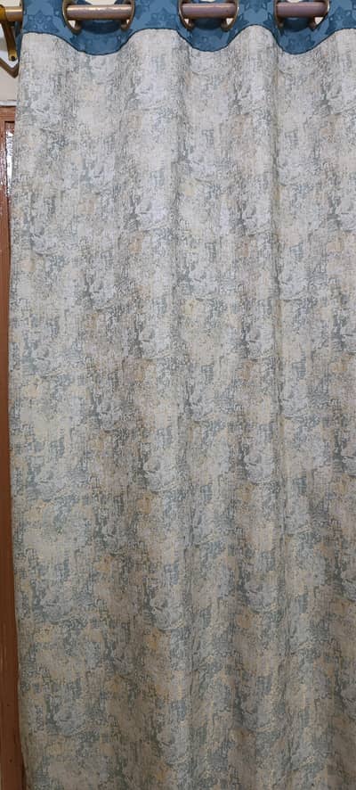 Curtain In Excellent Condition