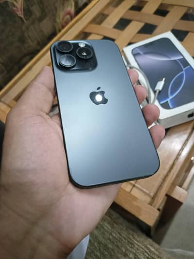 Apple iPhone 16 Pro