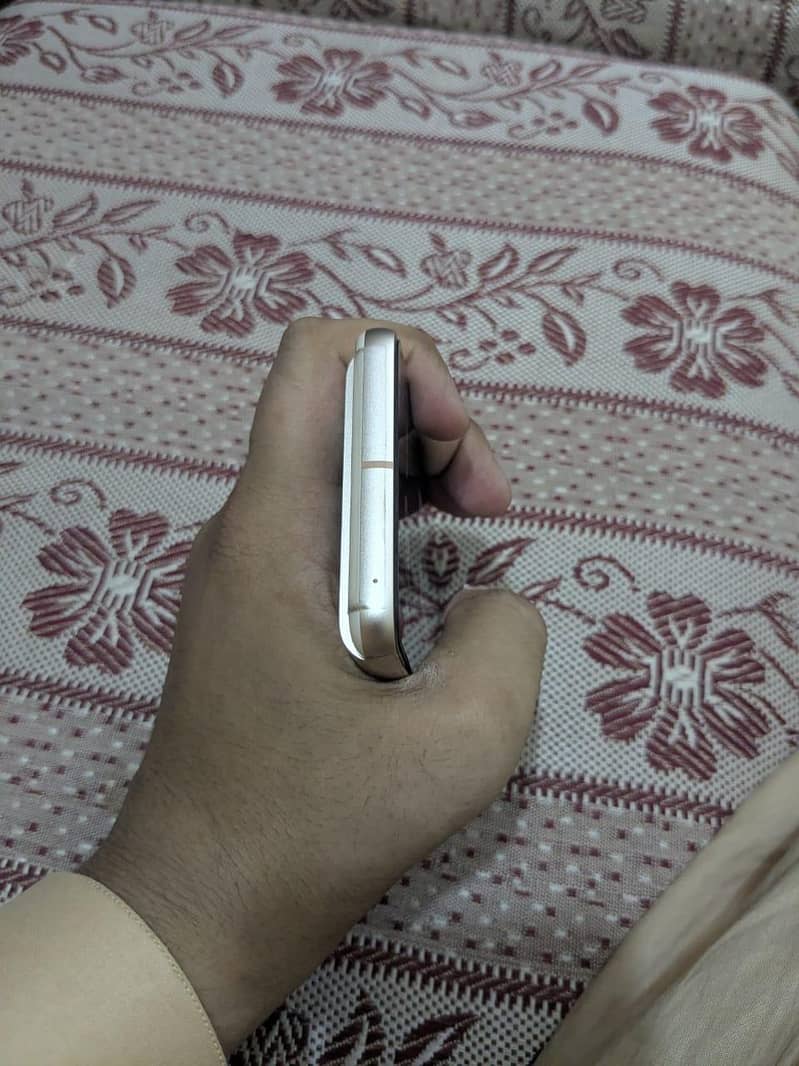 Google Pixel 8 0