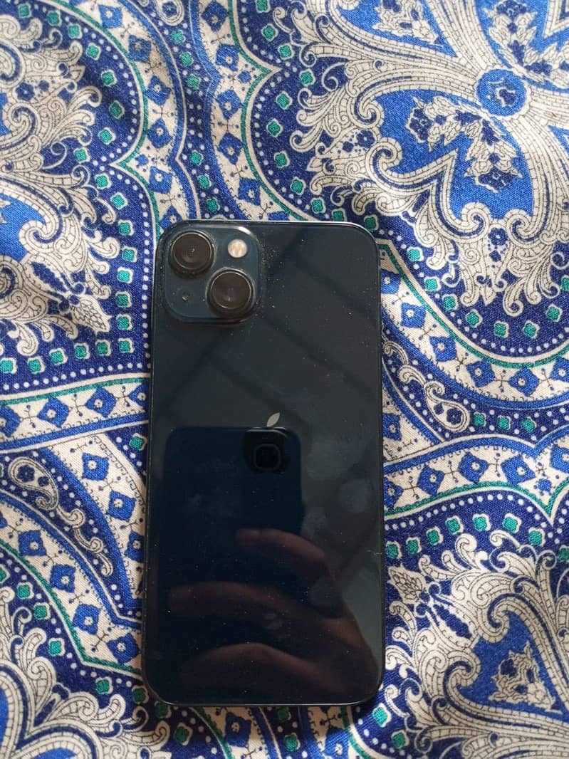Apple iPhone 13 6