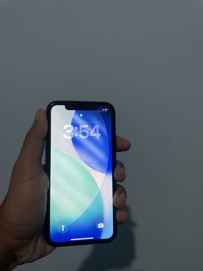 Iphone 11 all orignal phone never open or repair