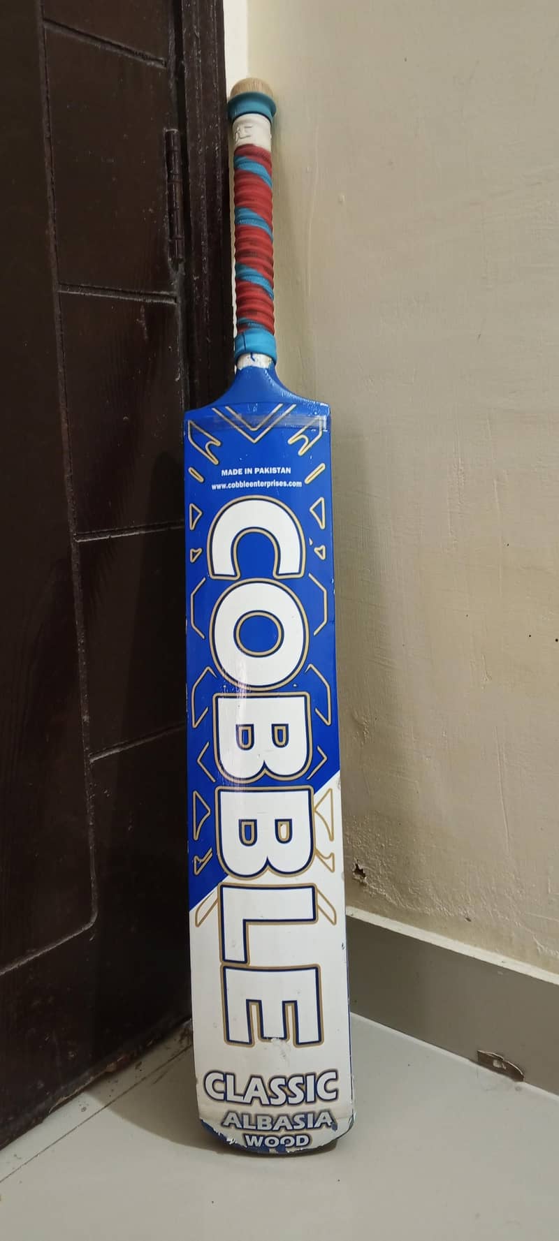 TapeBall Bat 1