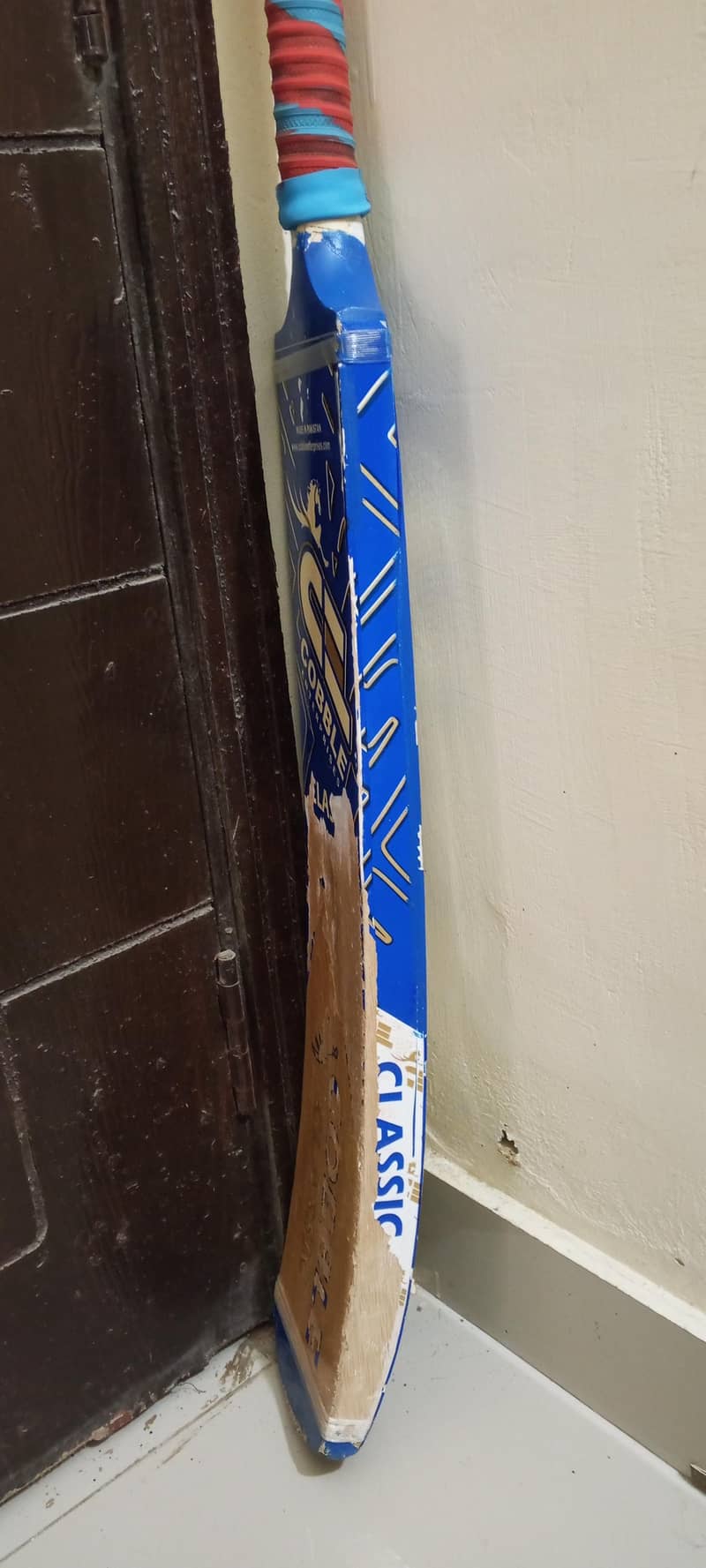 TapeBall Bat 4