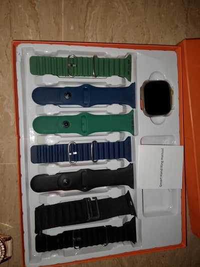 ear pod + 7 straps smart watch