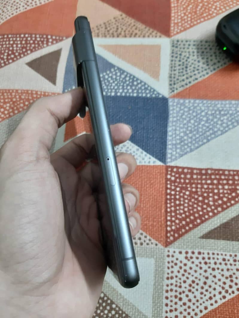 Google Pixel 7 4