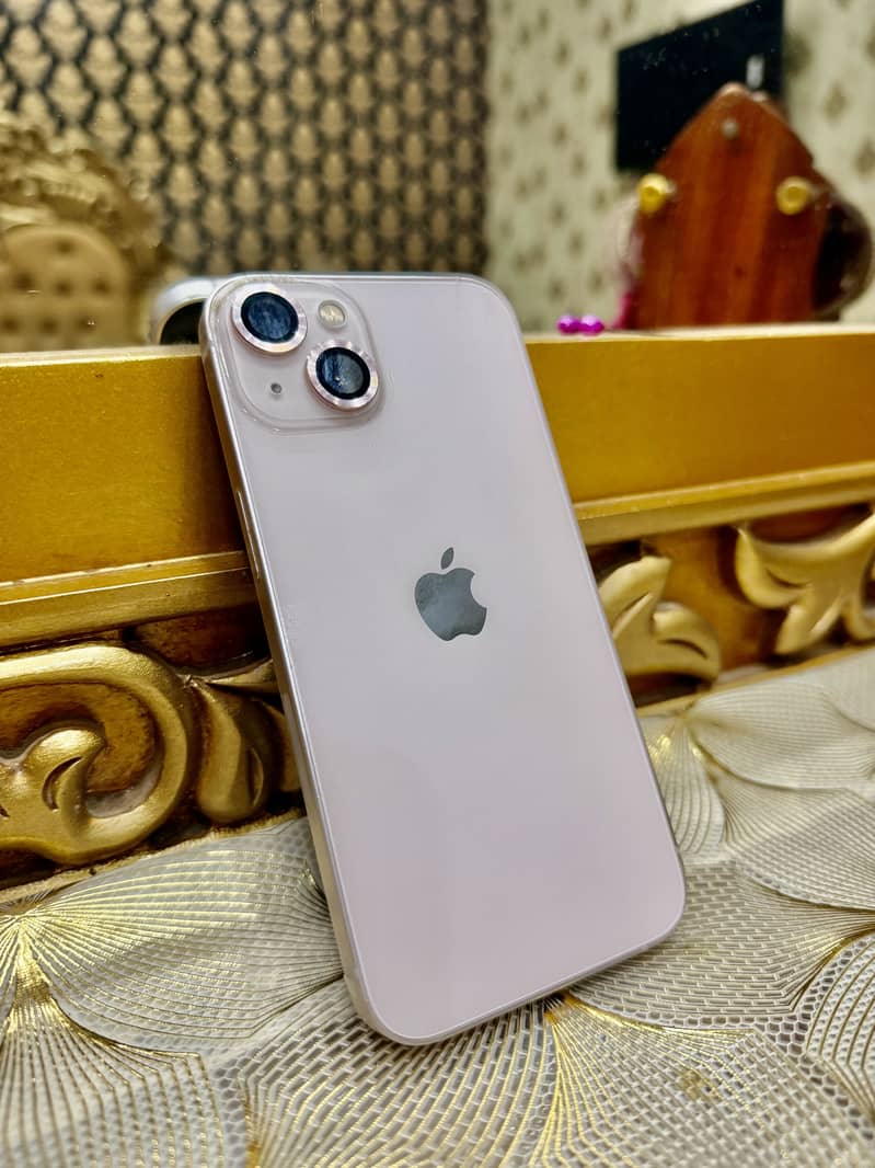 Apple iPhone 13 2