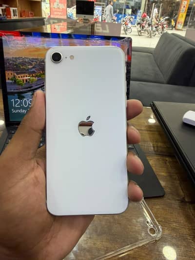 Apple iPhone SE