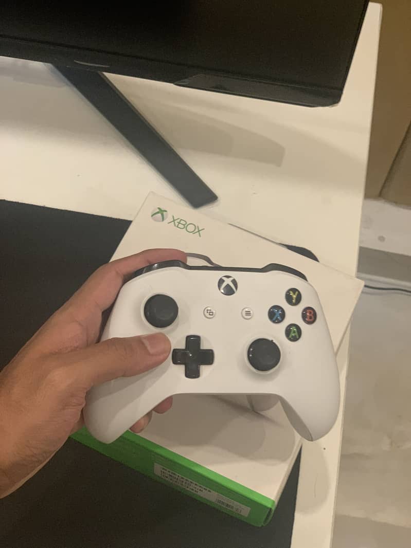 Xbox One Original Controller White 2