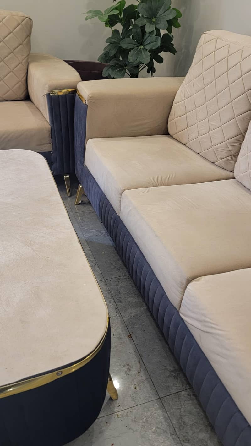 Complete Set with centre table 5