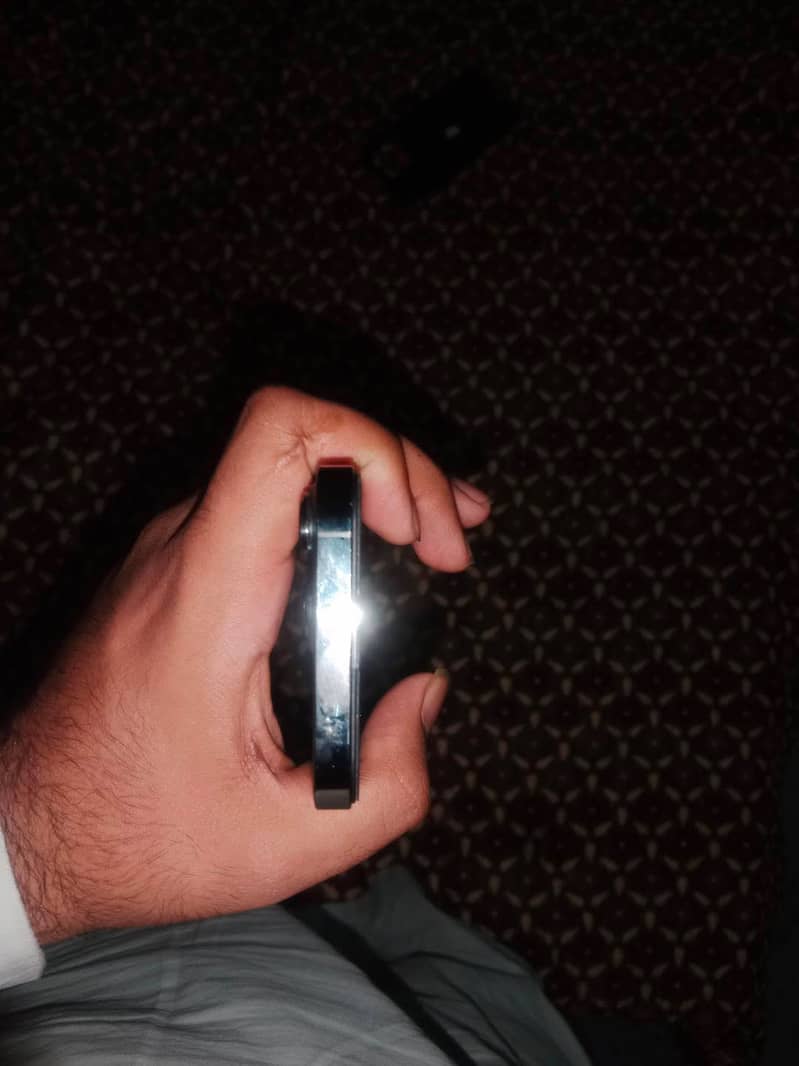 Apple iPhone 13 Pro 1