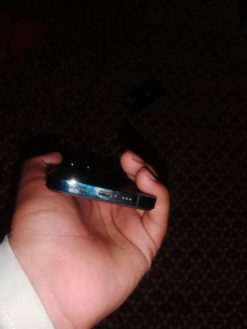 Apple iPhone 13 Pro 3