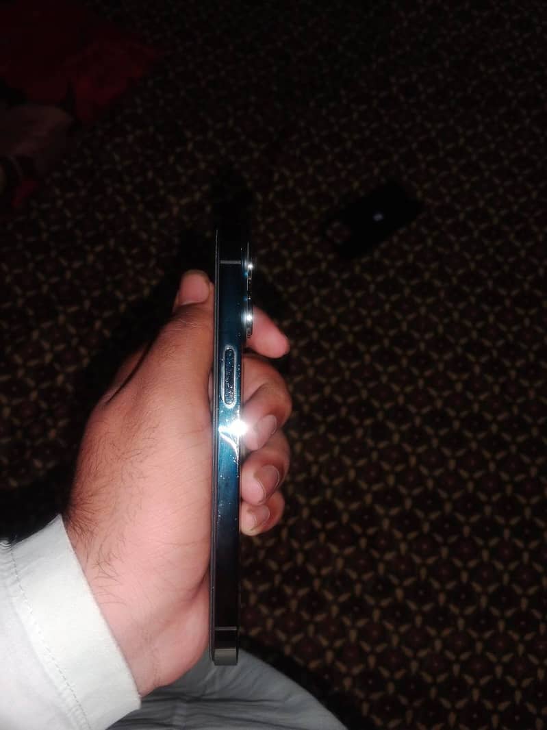 Apple iPhone 13 Pro 6