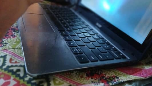 Acer Touchscreen croom book