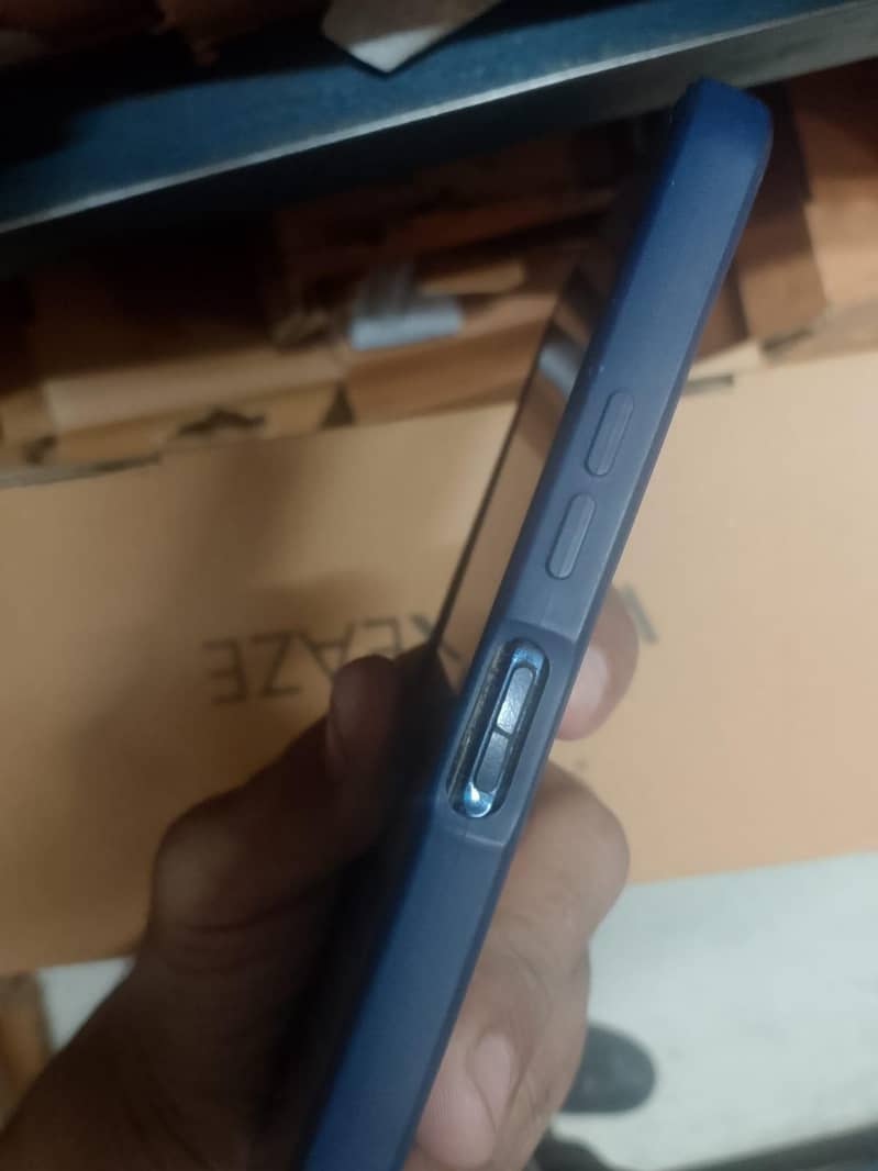Infinix Note 8i 4