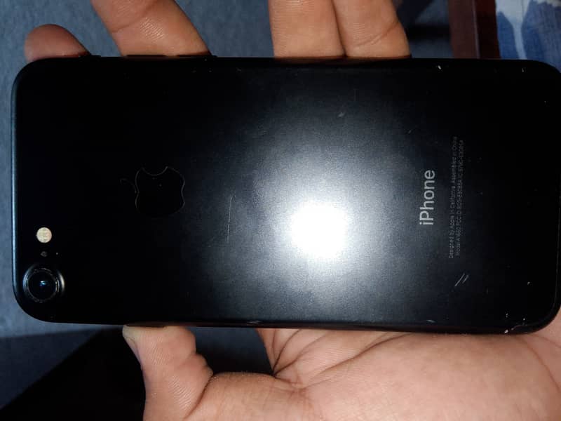 Apple iPhone 7 2