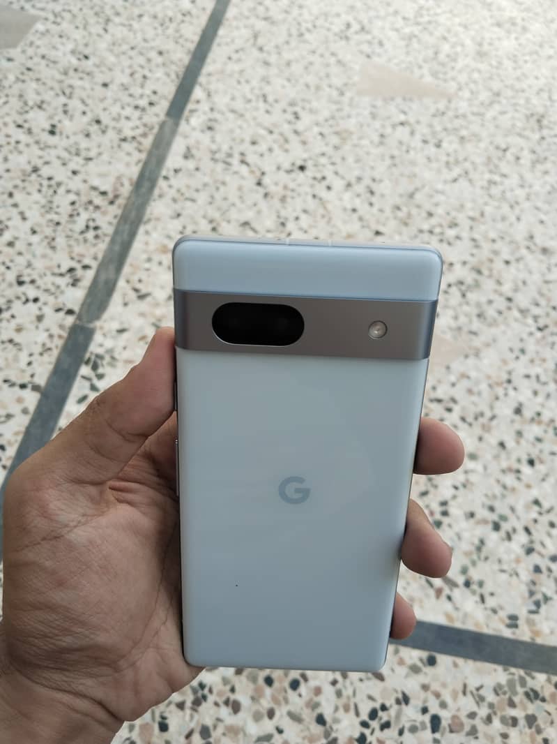 Google Pixel 7a 3