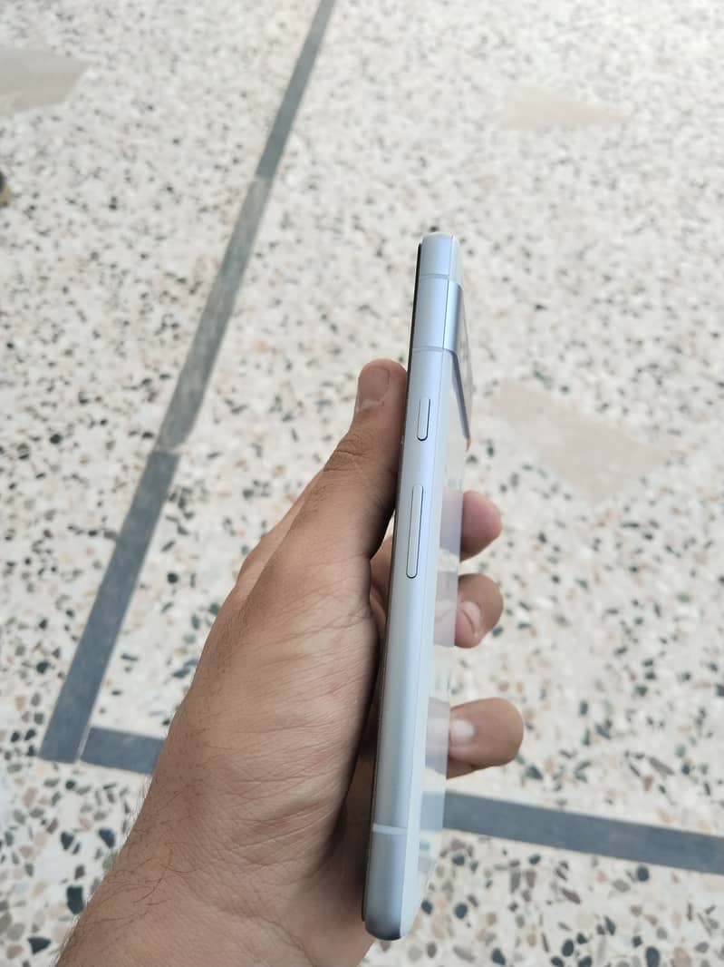 Google Pixel 7a 4