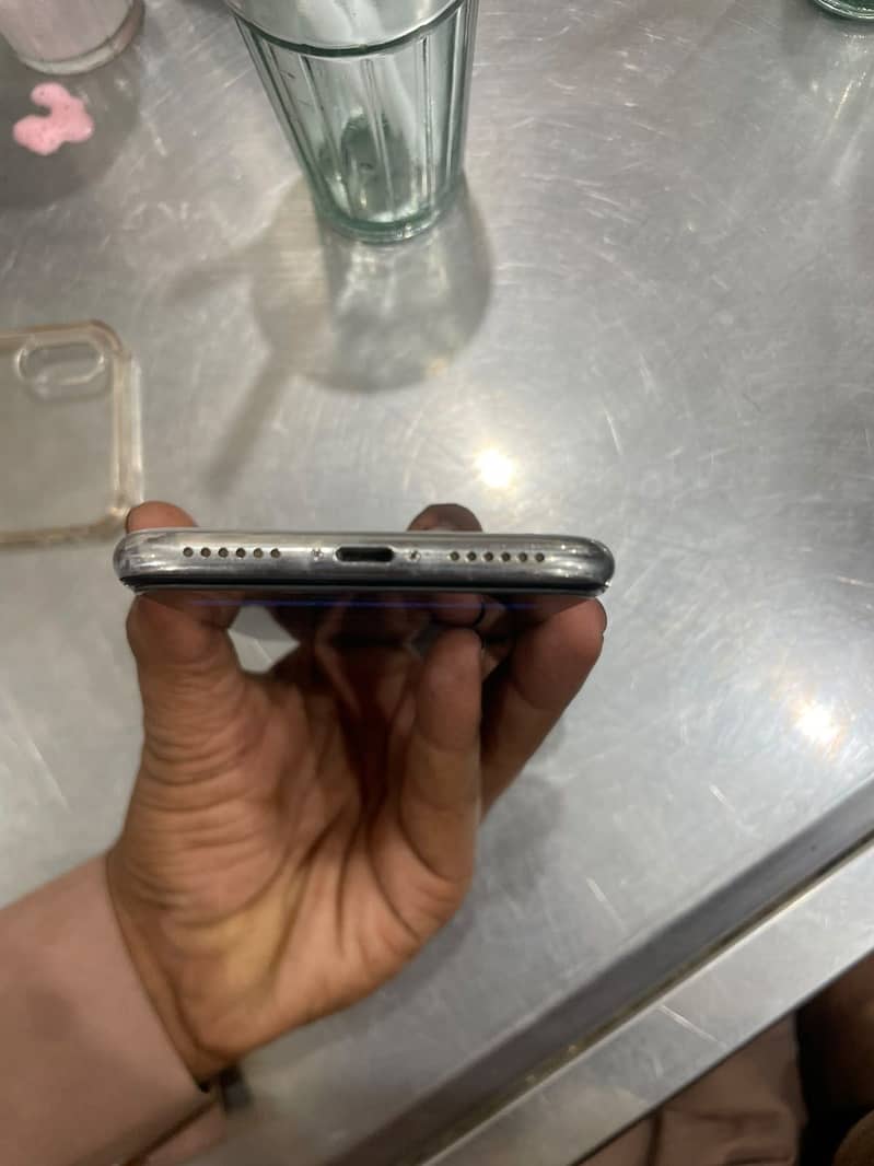 Apple iPhone X 1