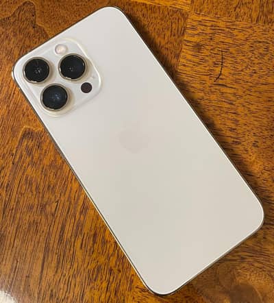 Apple iPhone 13 Pro | Contact: 0305-4329765