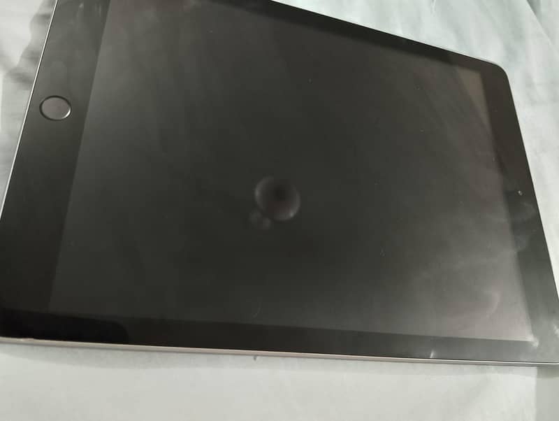 Ipad 6th generation 1