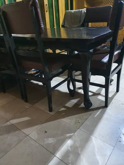 Dinning Table & Dining Chairs