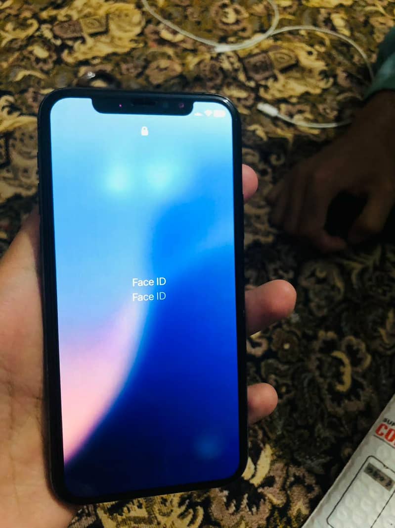Apple iPhone 11 Pro 4