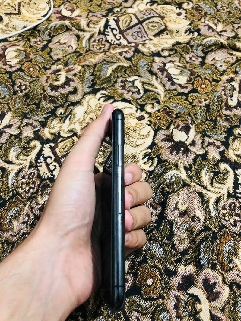 Apple iPhone 11 Pro 10