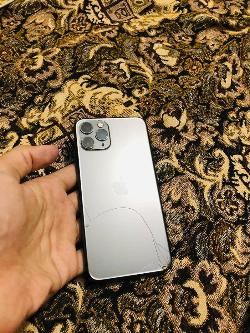 Apple iPhone 11 Pro 13