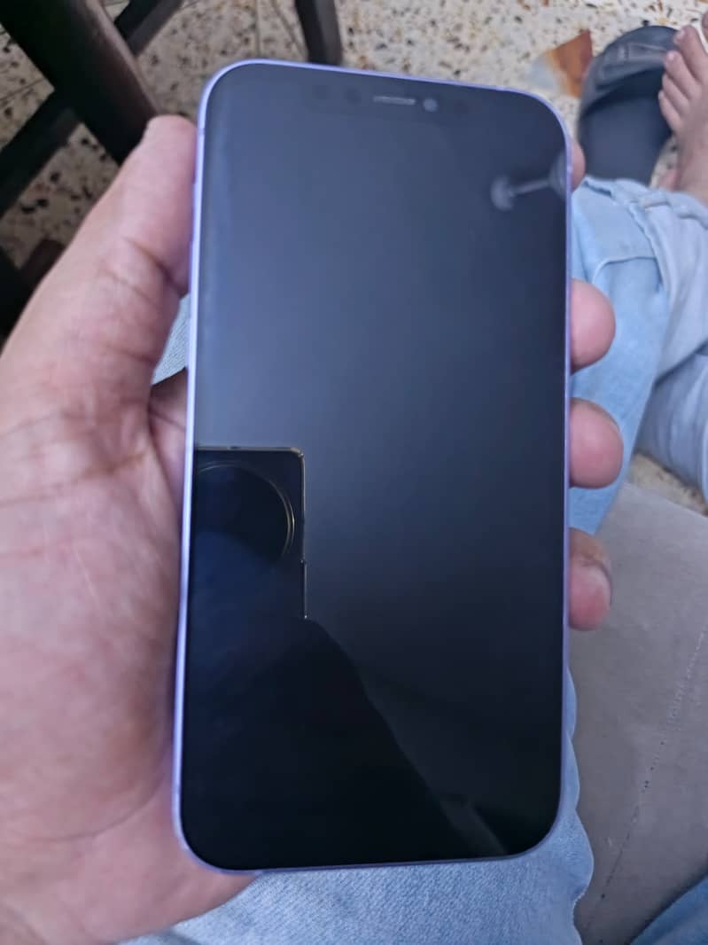 Apple iPhone 12 3