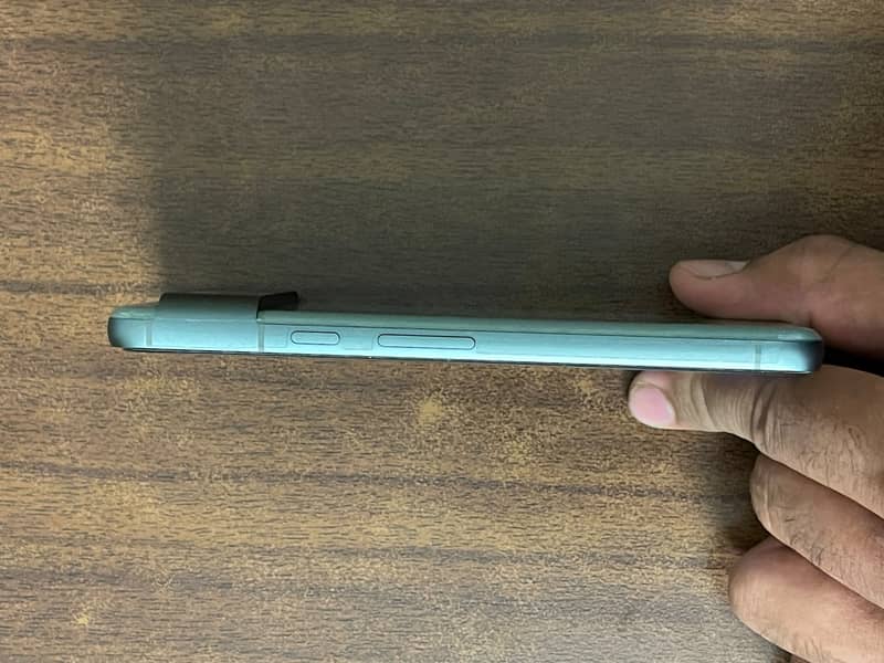 Google Pixel 8 3