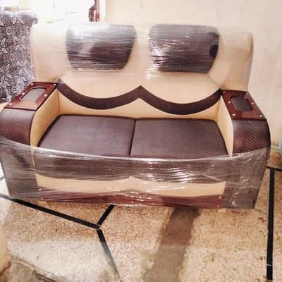 GOOD CONDITION JUST 2 MONTH USE AND SMOOTH SEATS