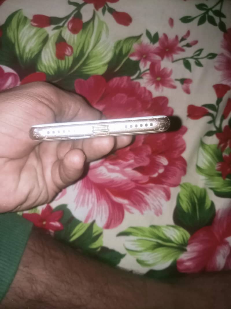 Apple iPhone 8 2