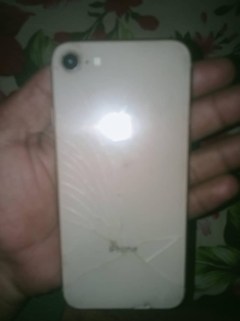 Apple iPhone 8 4