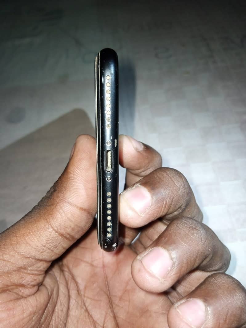 Apple iPhone 7 Plus 4