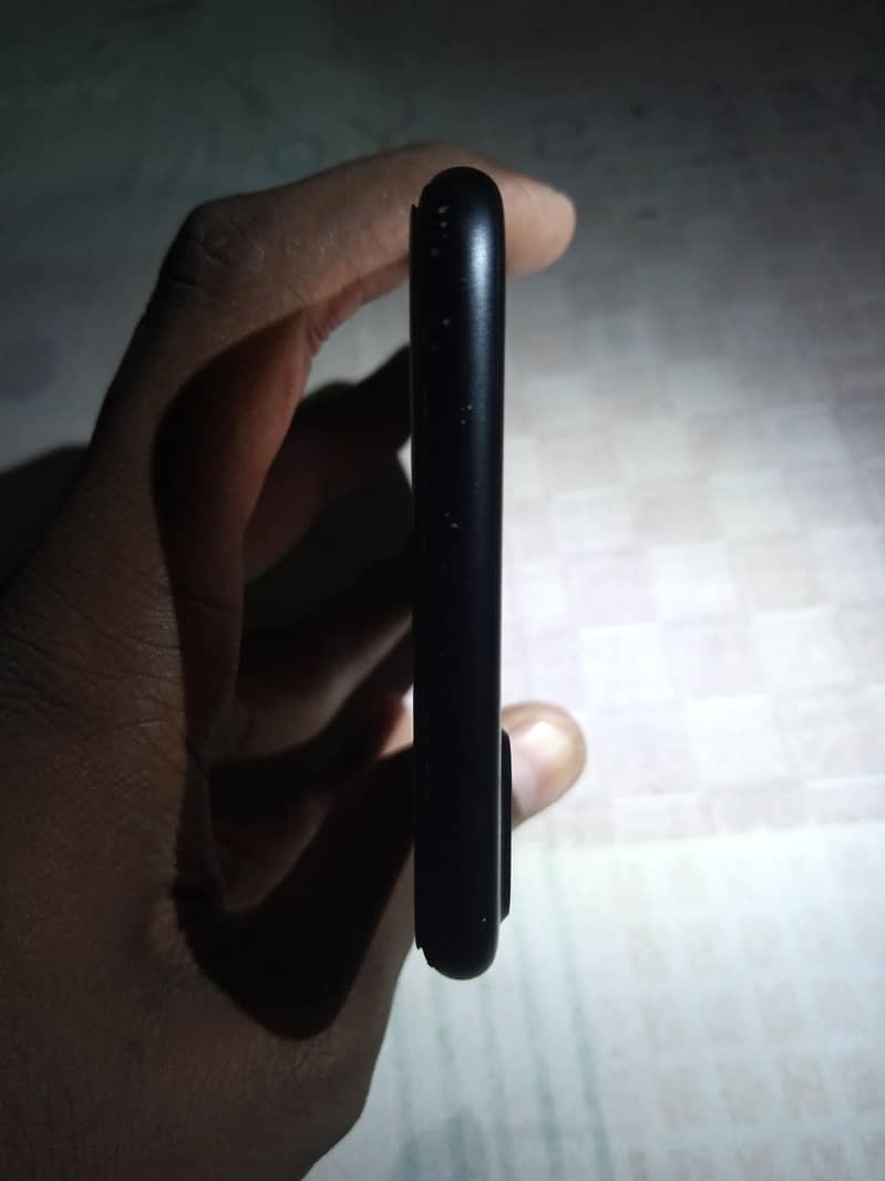 Apple iPhone 7 Plus 5