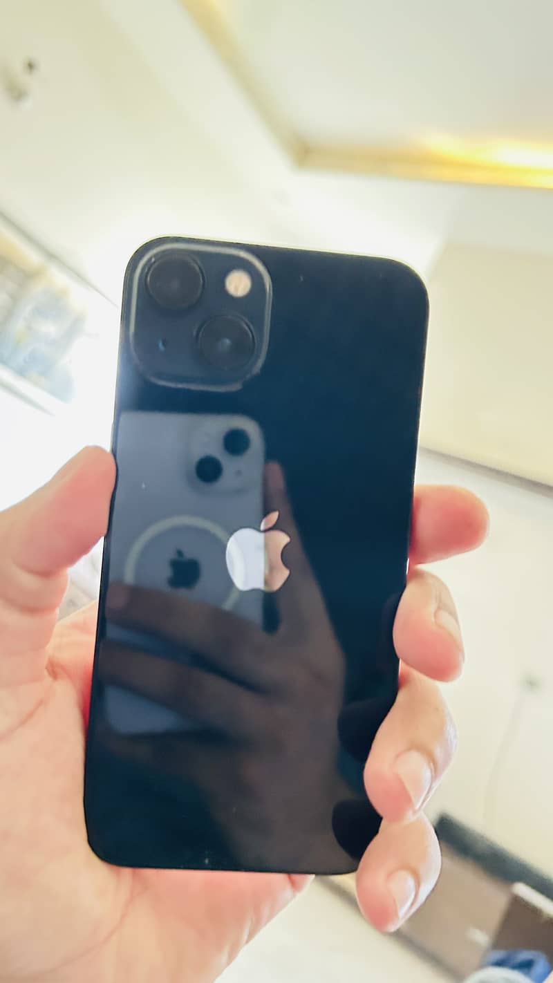 Apple iPhone 13 2
