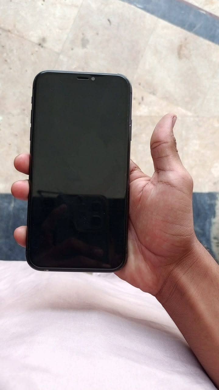 Apple iPhone 11 1