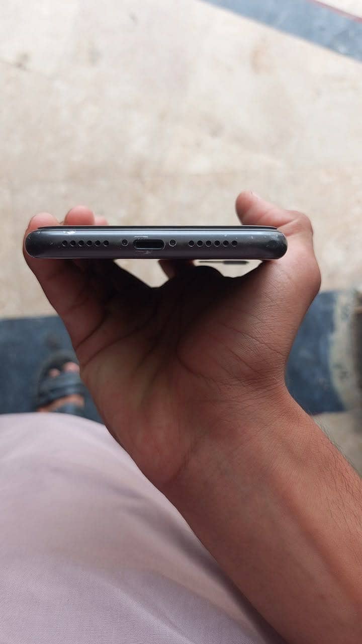 Apple iPhone 11 5