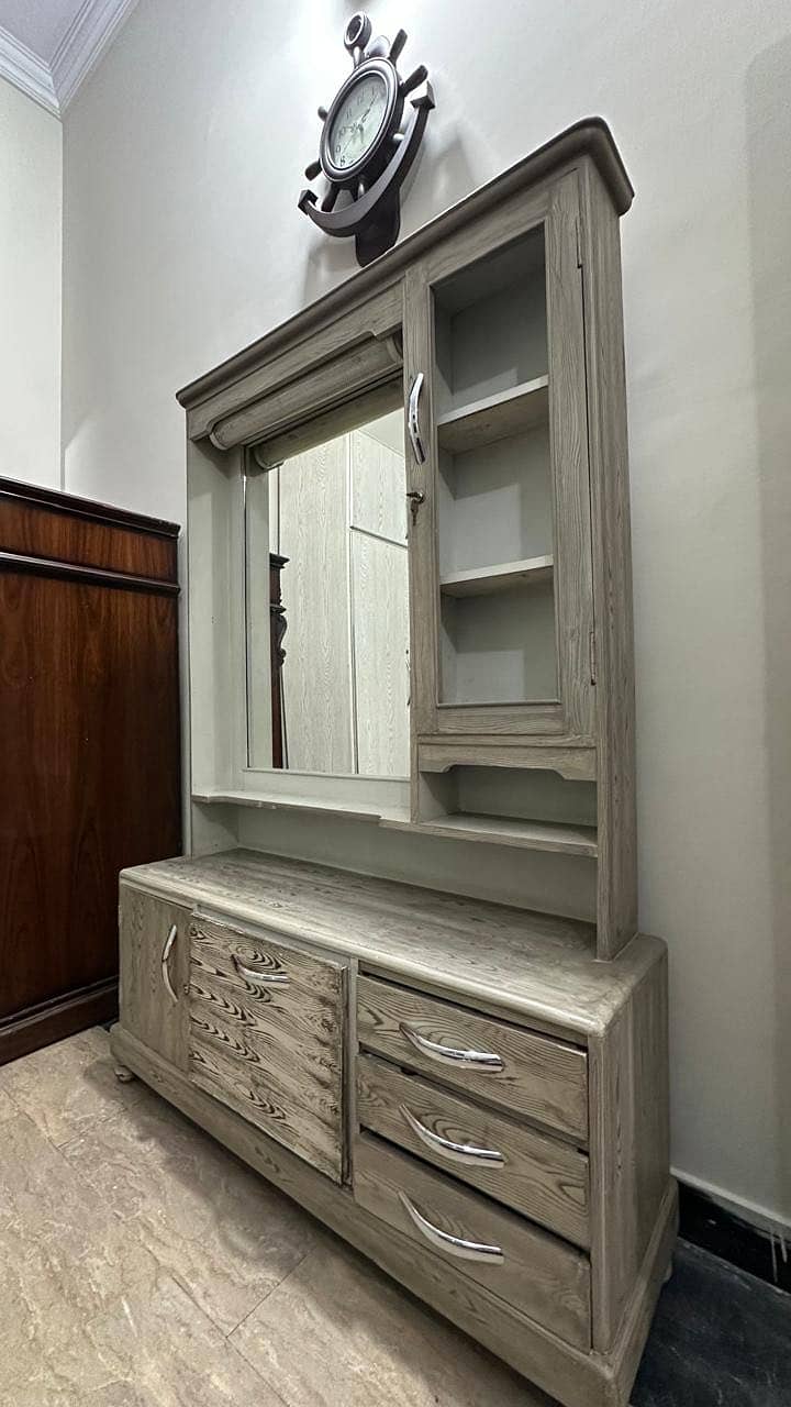 Wooden Bed and dressing table 2