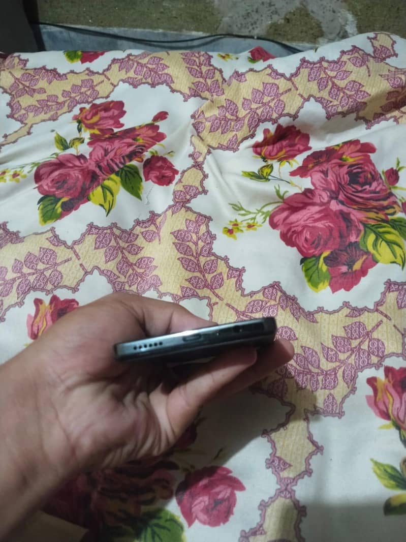 Tecno CAMON 30 1