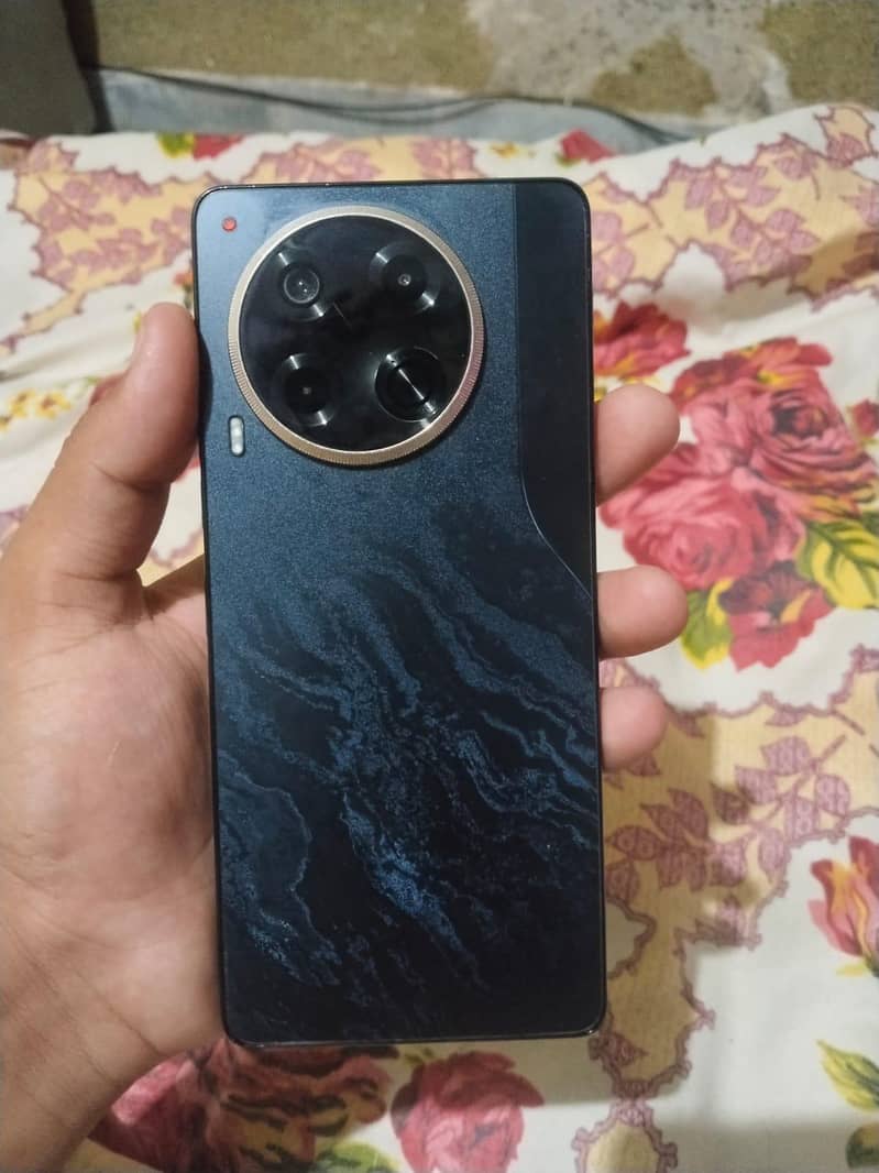 Tecno CAMON 30 2