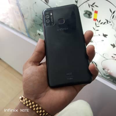 Infinix Hot 9 4/128 with box charger urgent sale