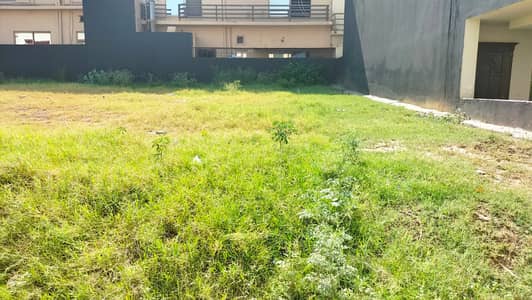 Plot For sale Bahria town phase 8