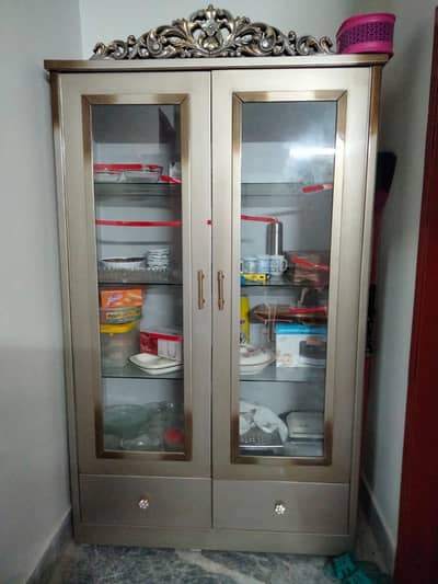 Luxury Deco Paint Complete Bedroom Set For Sale (Excellent Condition).