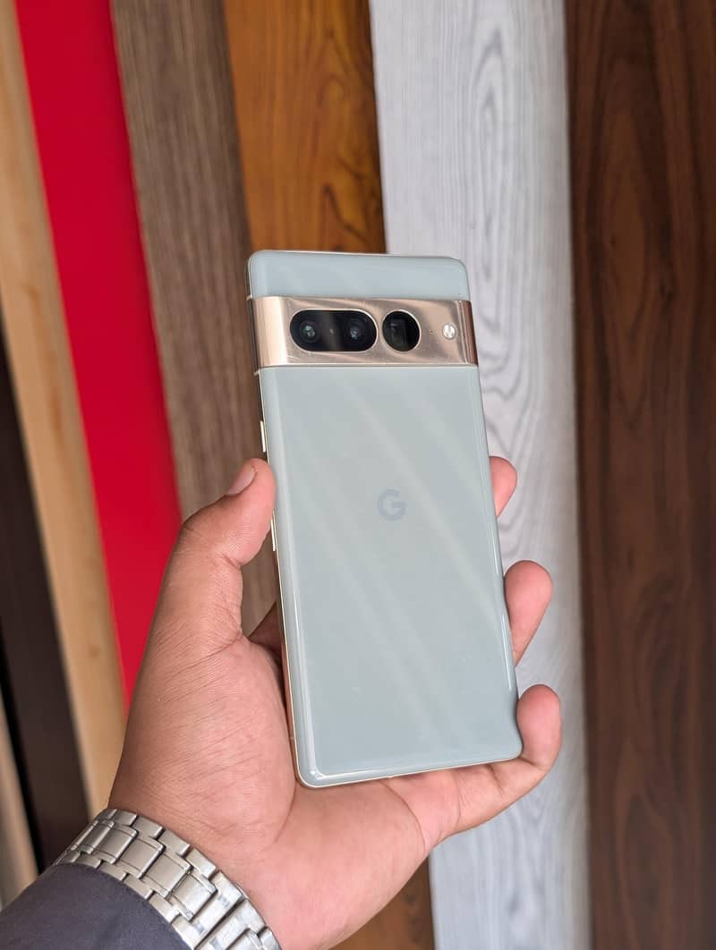 Google Pixel 7 Pro 2