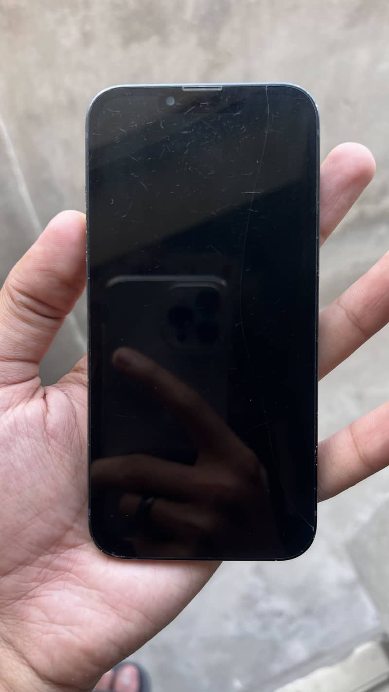 Apple iPhone 13 mini 1