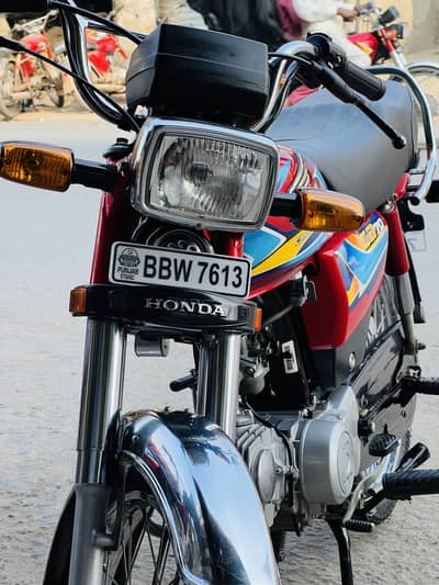 HONDA CD 70 2025