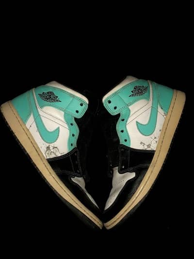 Nike Air Jordan 1 mid sneakers