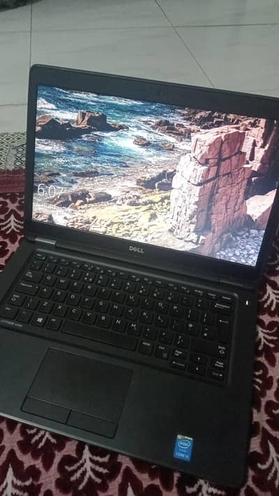 Dell latitude 5450 I5 5th jen 8gb ram 128 gb ssd